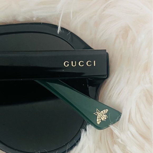 🚨 CHRISTMAS SALE 🚨 Gucci Unisex Sunglasses - Picture 7 of 7